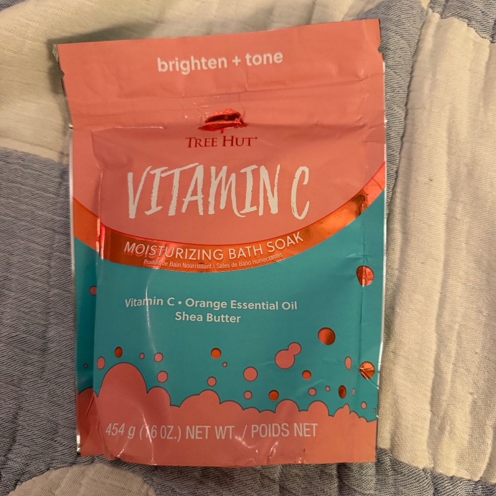 Tree Hit Vitamin C Moisturizing Bath Soak: Vtamin C and Orange